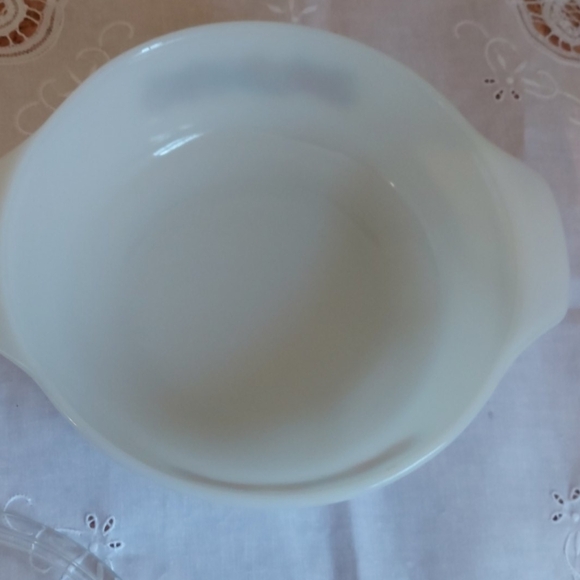 Vintage Fire king Casserole Dish - Picture 2 of 2